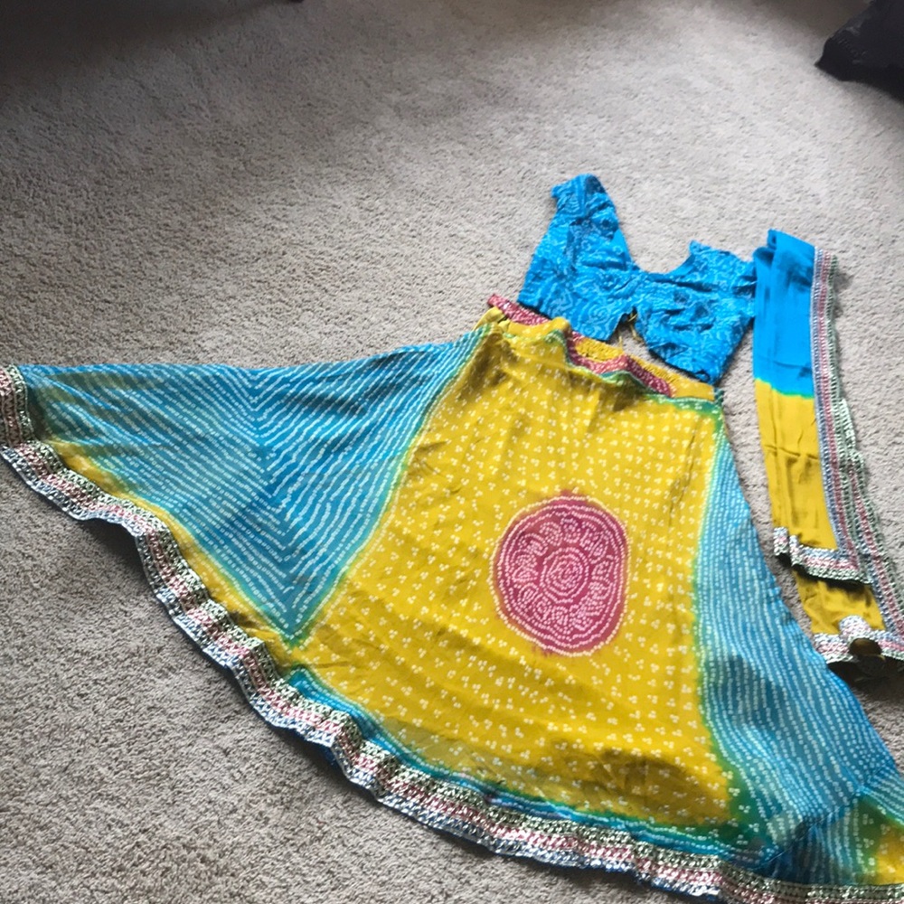 lahanga chuli with dupatta